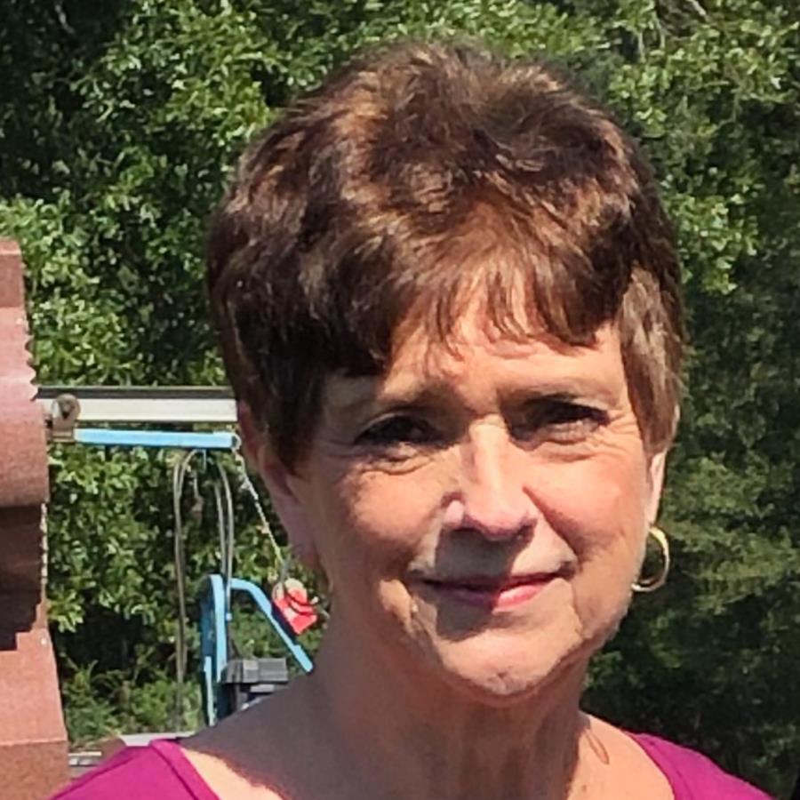 Evelyn Hart Obituary