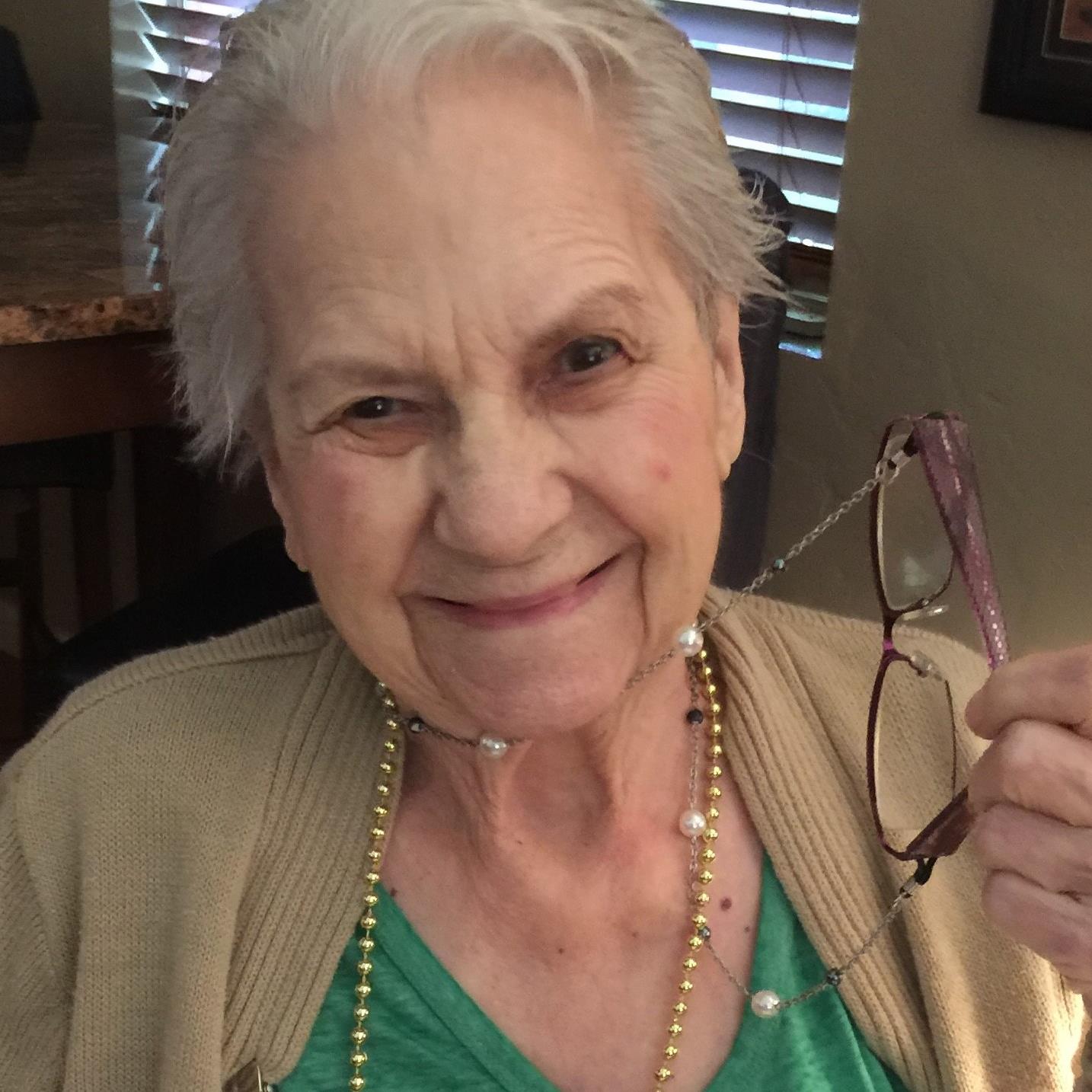 Lorraine Mae Lindholm's obituary , Passed away on February 21, 2020 in Phoenix, Arizona
