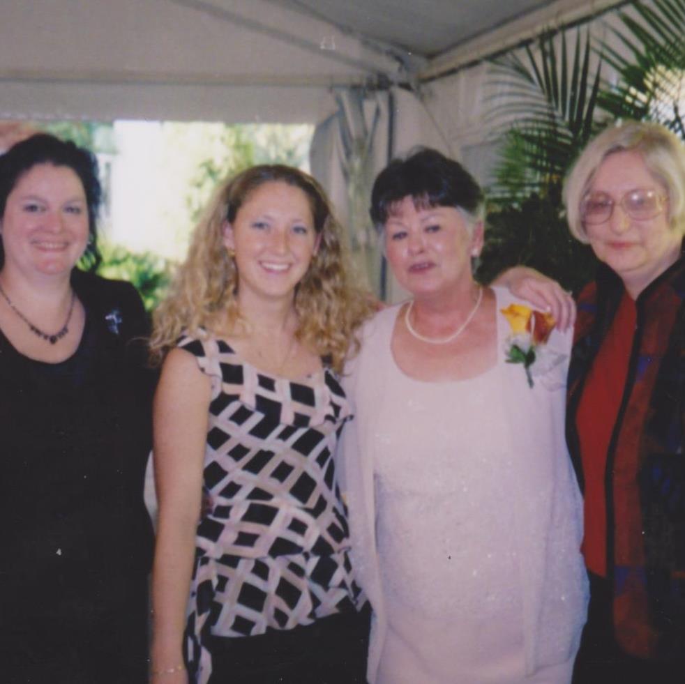 Susan (Petros) Petropoulakis