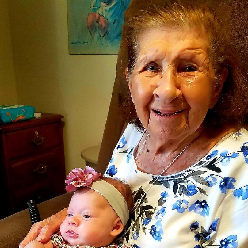 Laura Yasko Halus's obituary , Passed away on November 18, 2020 in Brentwood, Pennsylvania