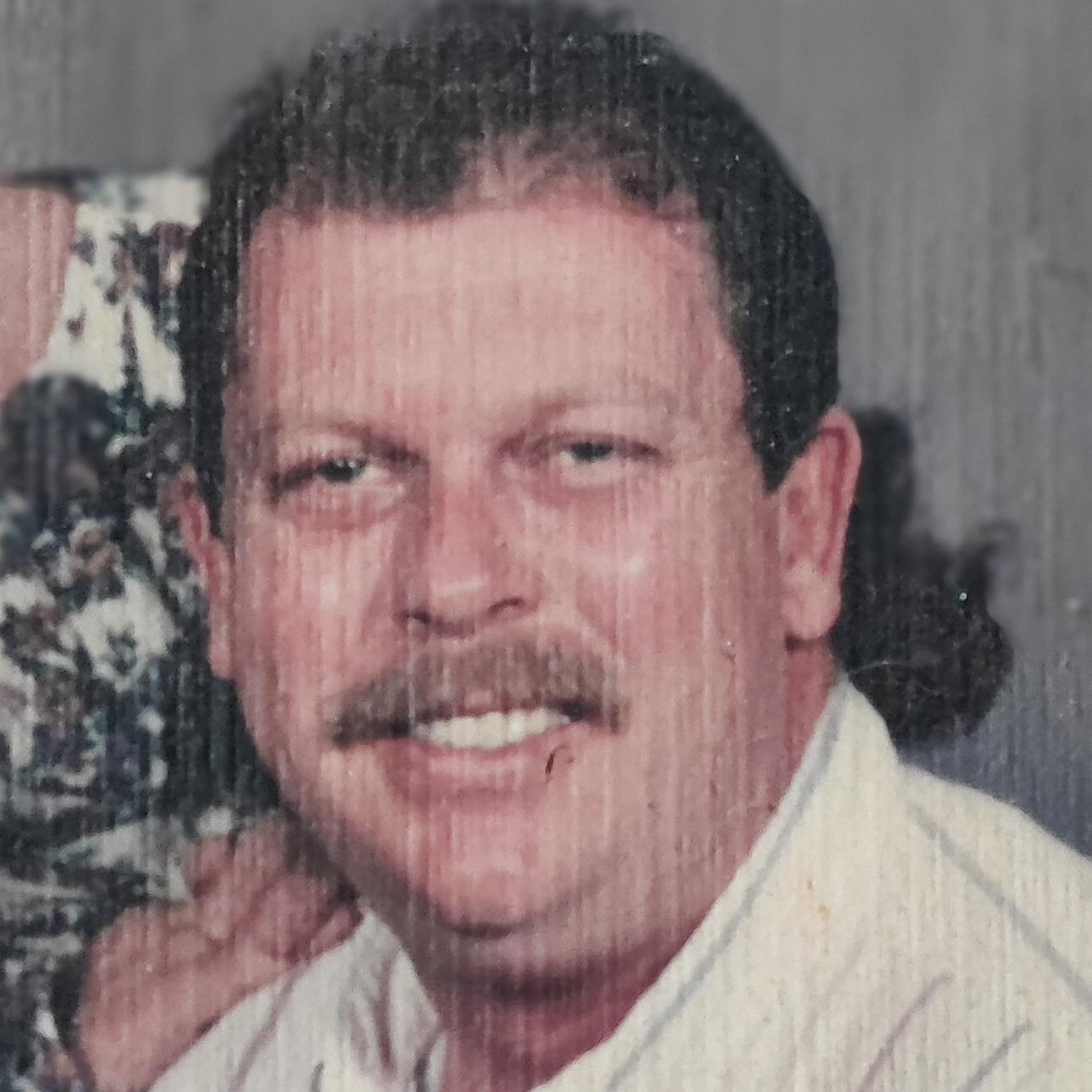 Kenneth Earl Richards Obituary