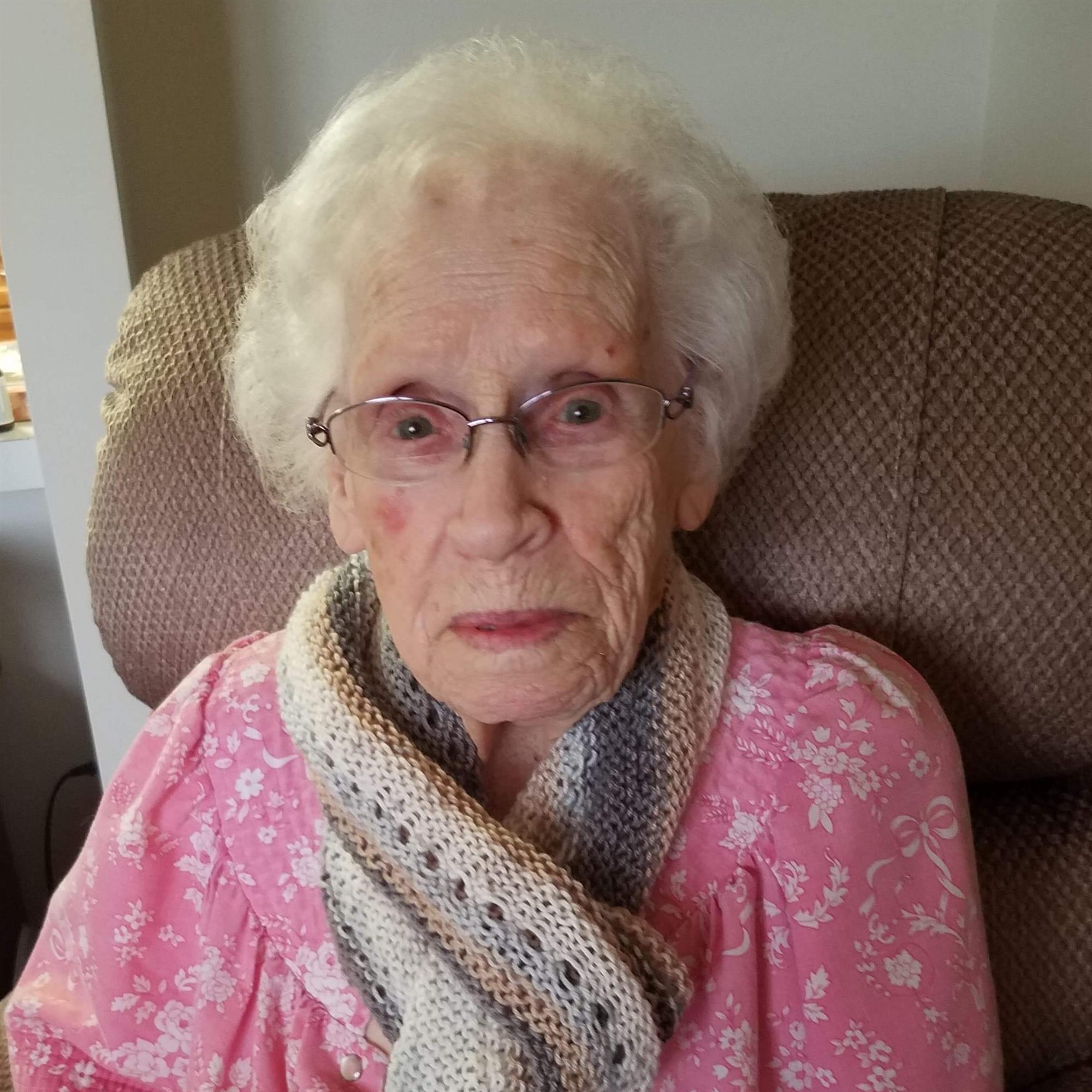 Rayma Carlisle's obituary , Passed away on April 27, 2021 in Lenexa, Kansas