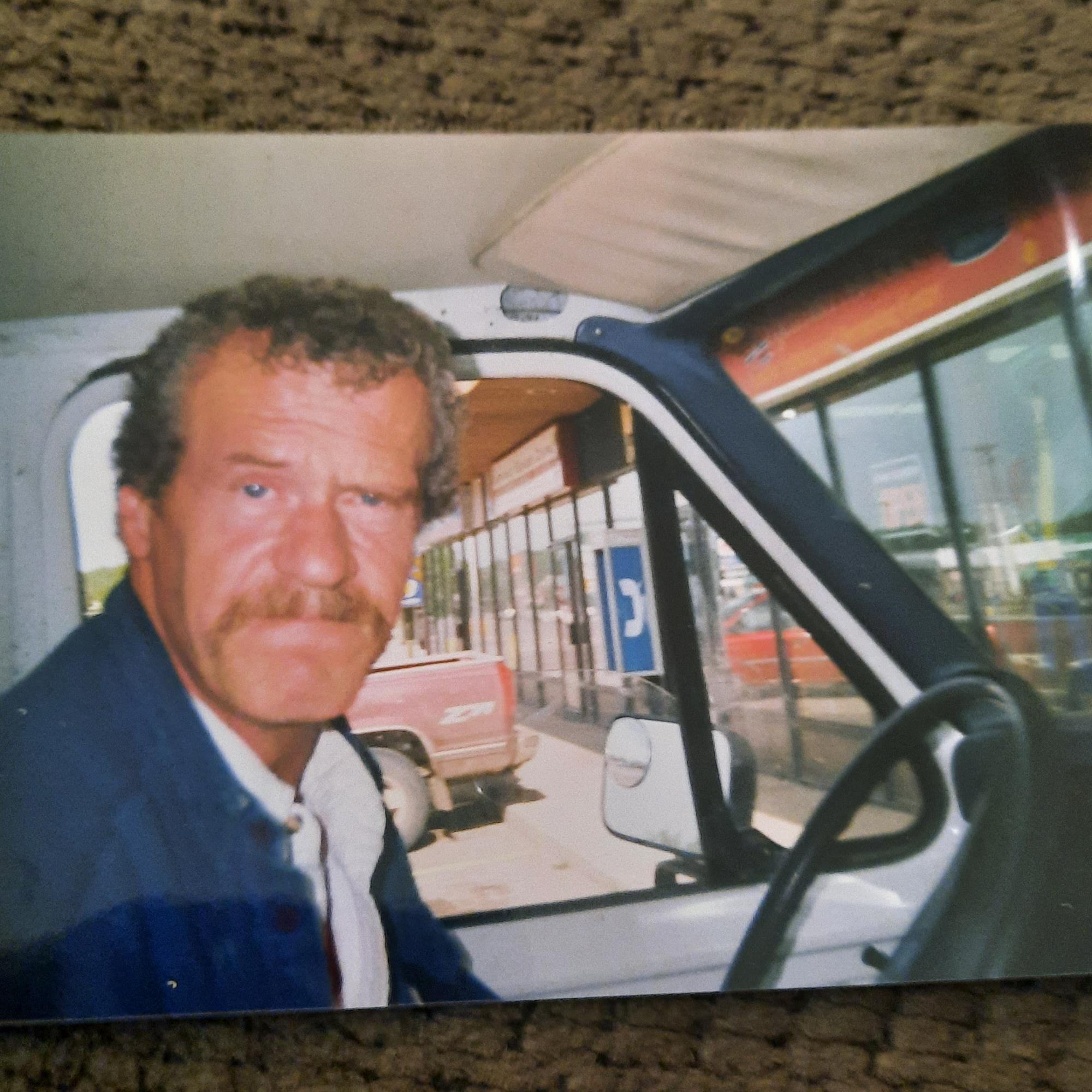 Leslie Perry's obituary , Passed away on June 29, 2021 in Sylvan Lake, Alberta