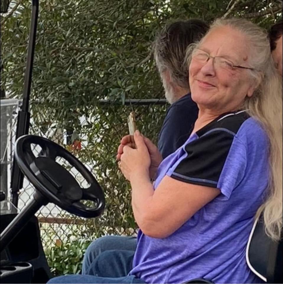 Terri Lynn (Coulson) Brackett's obituary , Passed away on September 13, 2021 in Elizabeth City, North Carolina