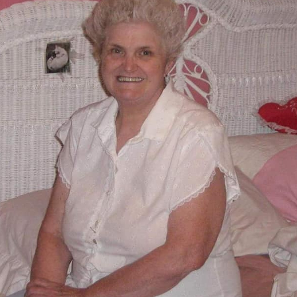 Nellie M. Hutchinson Obituary
