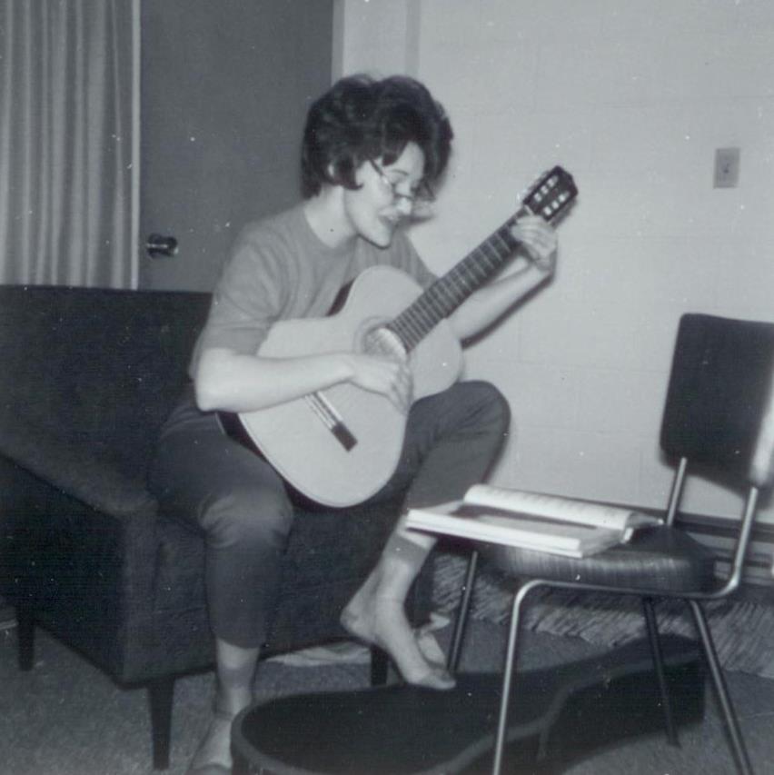 Iris Arla (Roberts) Moore