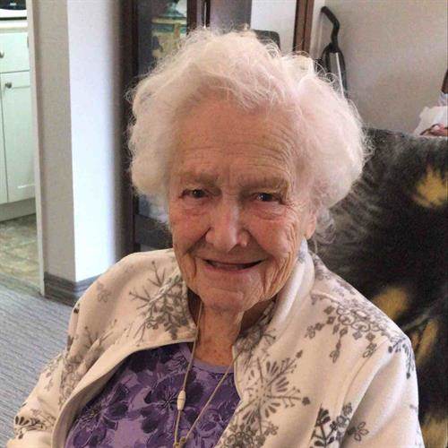 Betty Pauline (Kent) Simmonds's obituary , Passed away on October 19, 2022 in King City, Ontario