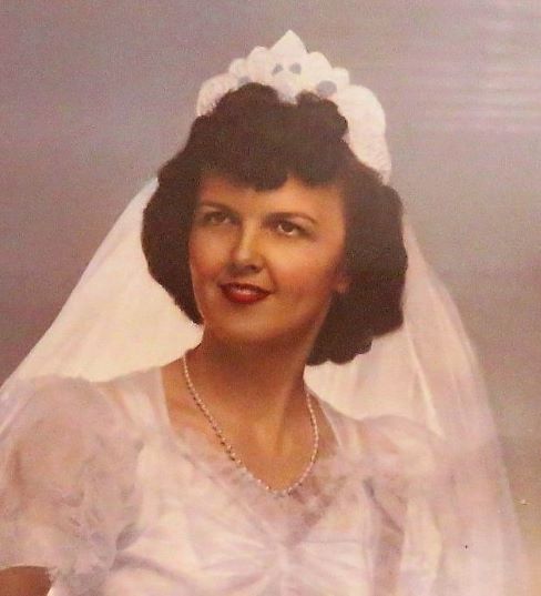 Shirley E. (Smith) Kartaly's obituary , Passed away on November 10, 2022 in Hartland, Wisconsin