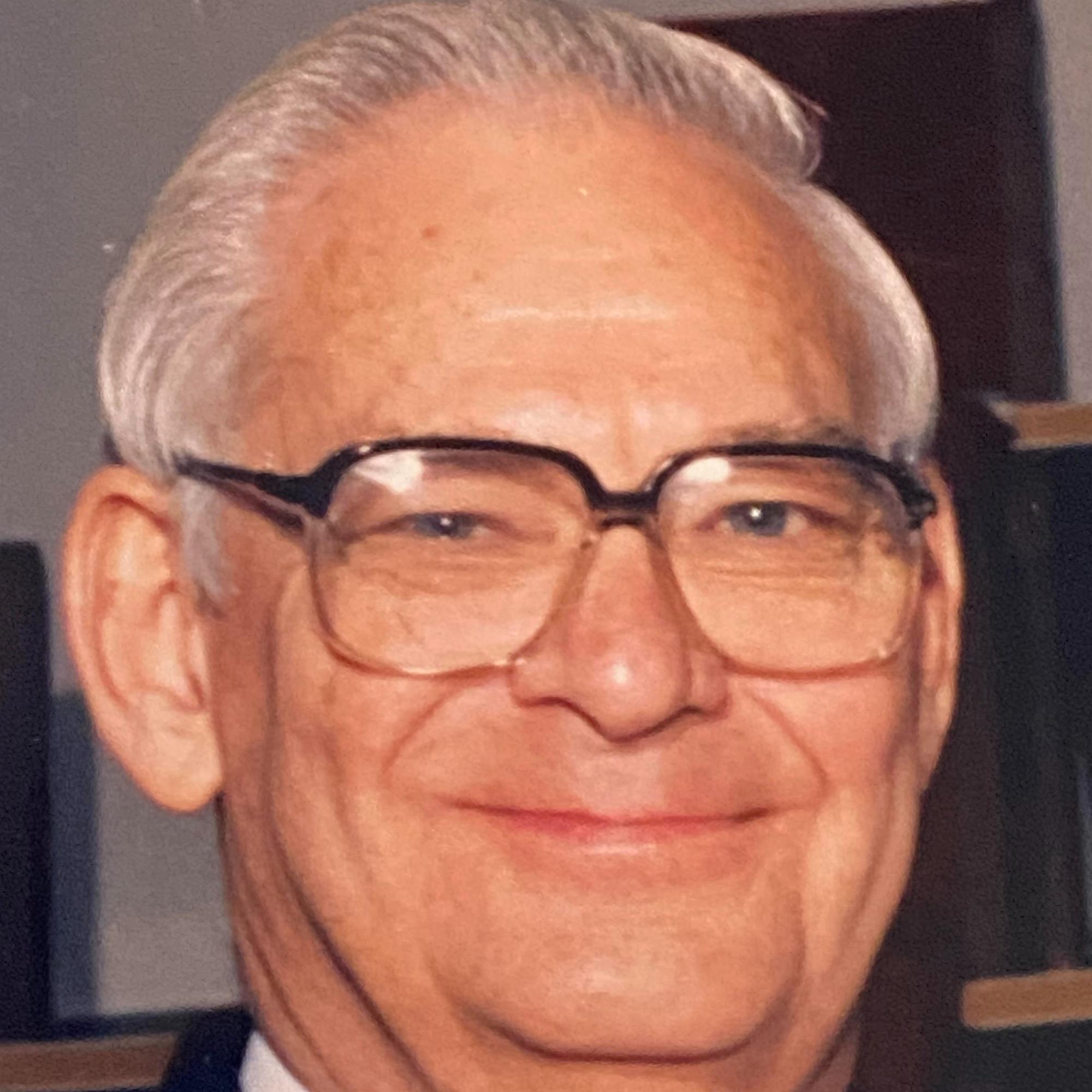 Roger M. Walker Sr.'s obituary , Passed away on December 6, 2022 in Tallahassee, Florida
