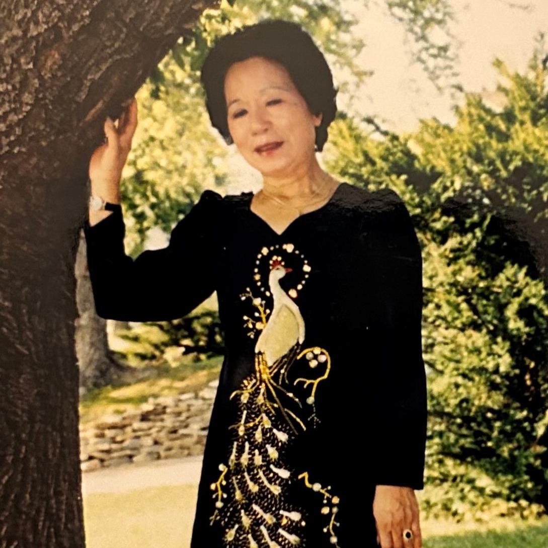 Lee Thi (Moi) Russell Obituary