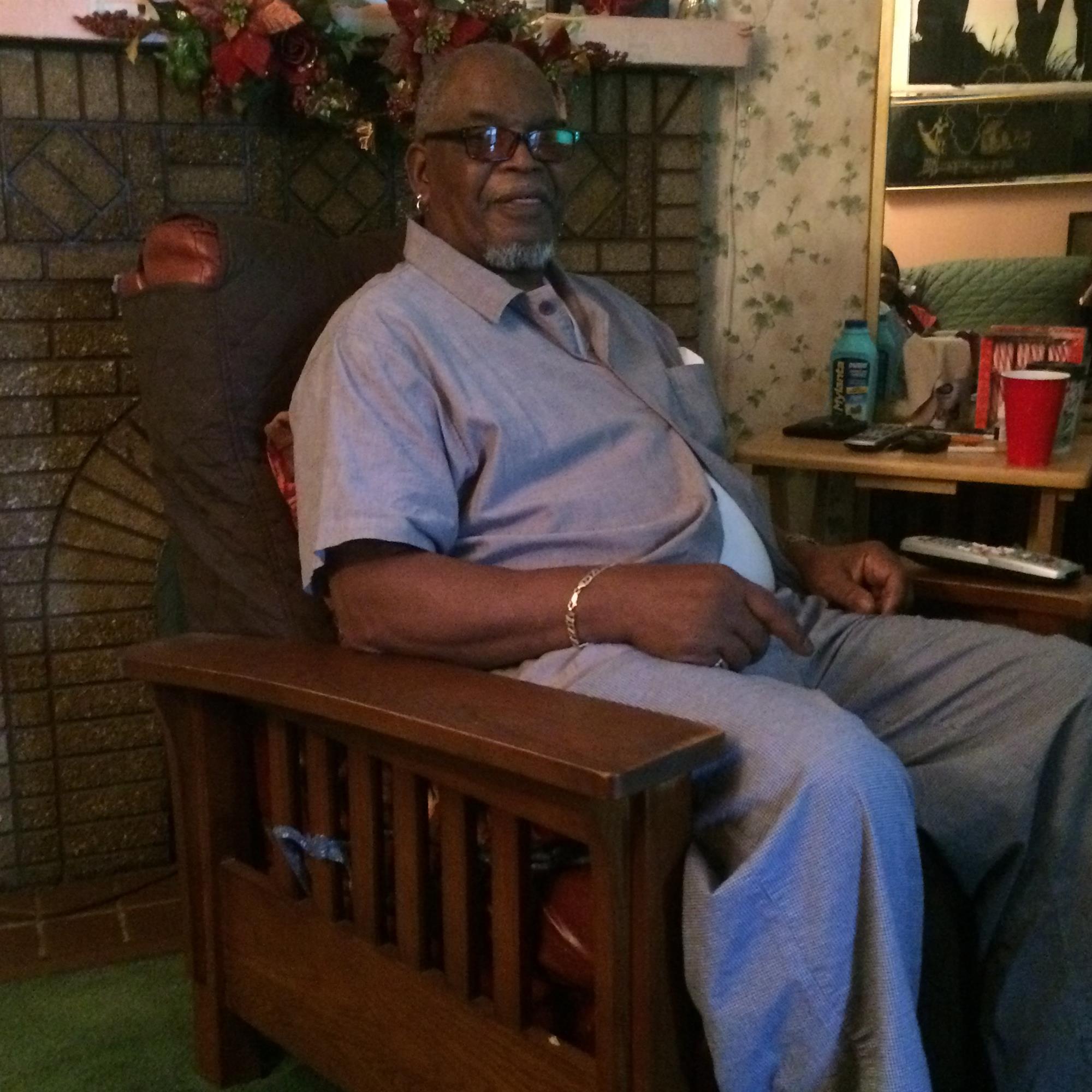 Charles N Johnson Sr. Obituary