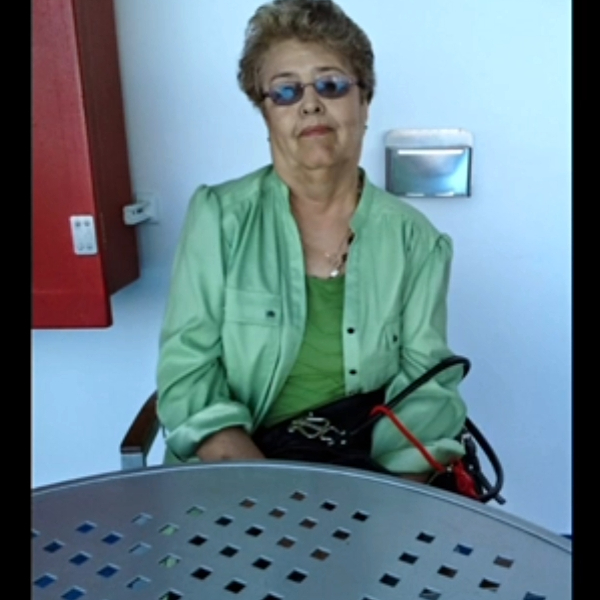 Esther V Acosta Obituary