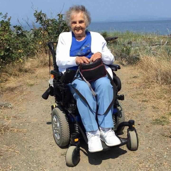 Iris Kathleen (Stevens) Johnston