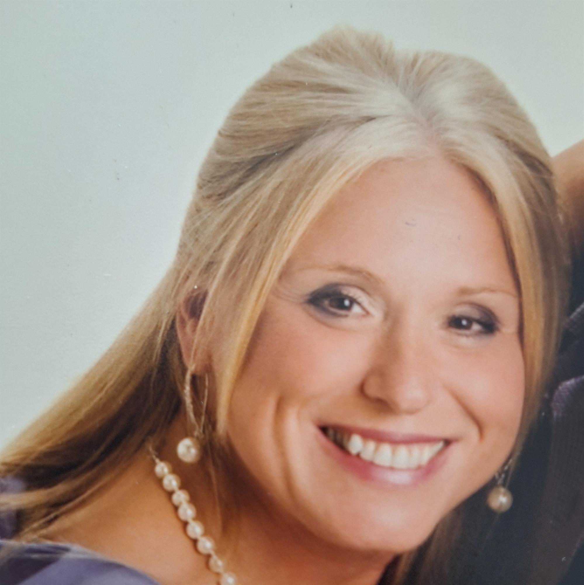 Linda Lamoureux Obituary