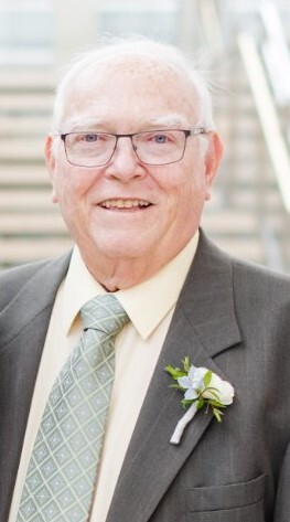 Kenneth R. Etzelmueller