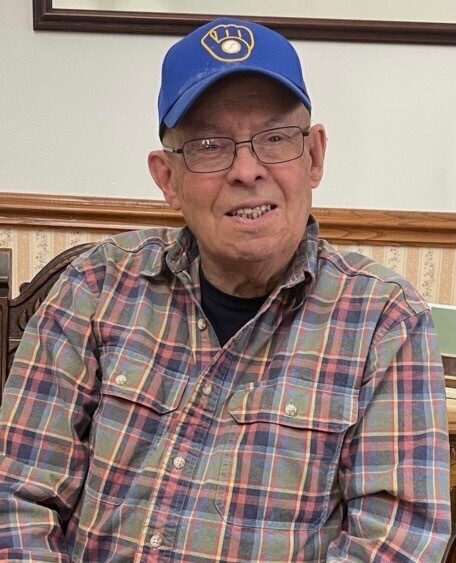 Vernon J. "Hank" Jesse's obituary , Passed away on June 6, 2025 in Milwaukee, Wisconsin