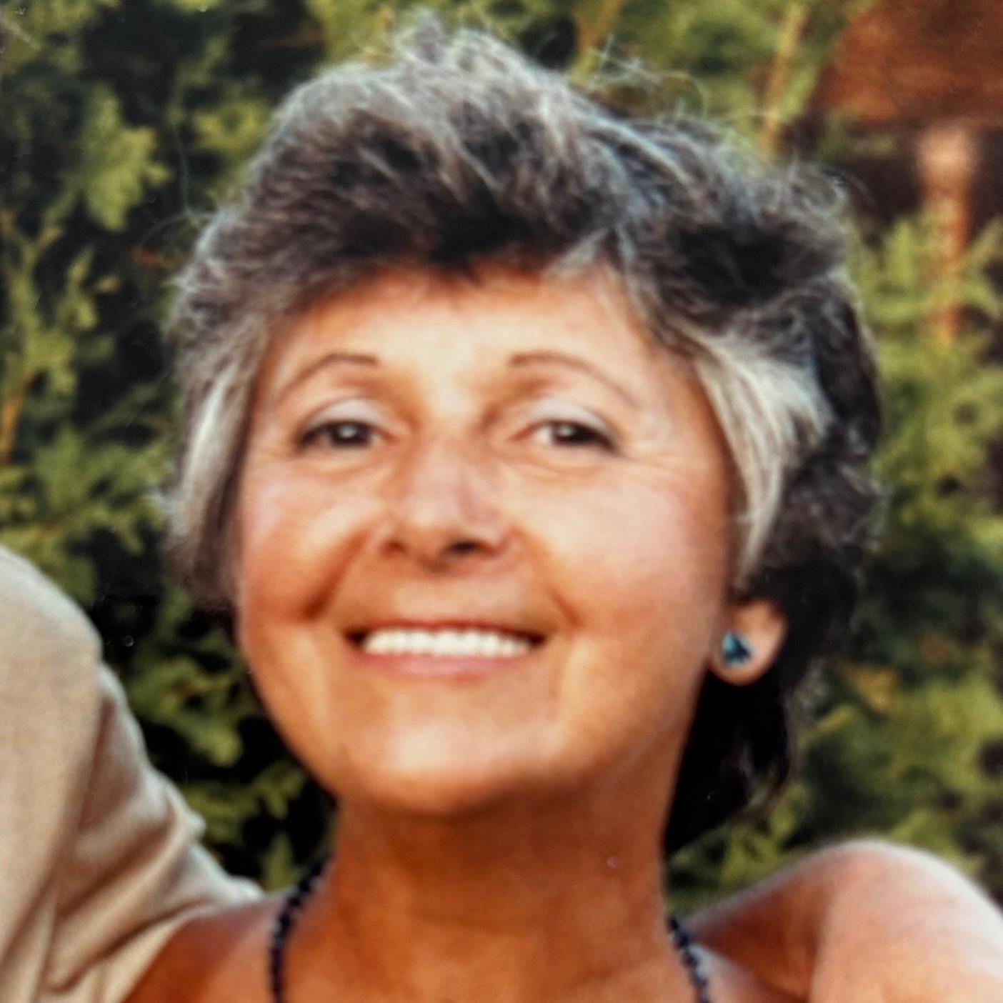 Avis de décès de Hélène (Hélène Sokolyk) Sokolyk , Décédé le 12 juin 2025 à Longueuil, Québec