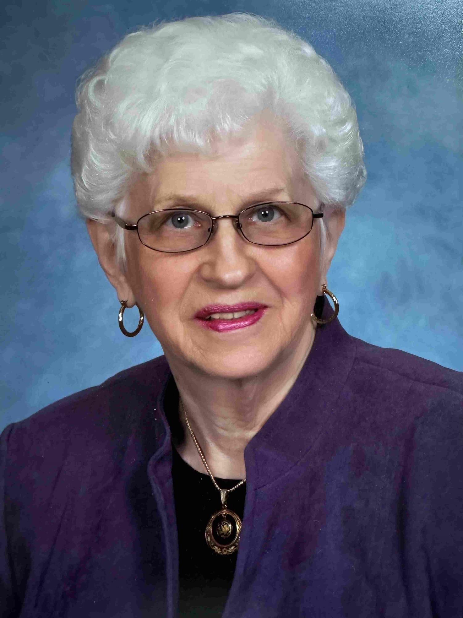 Dolores R. Holub Obituary