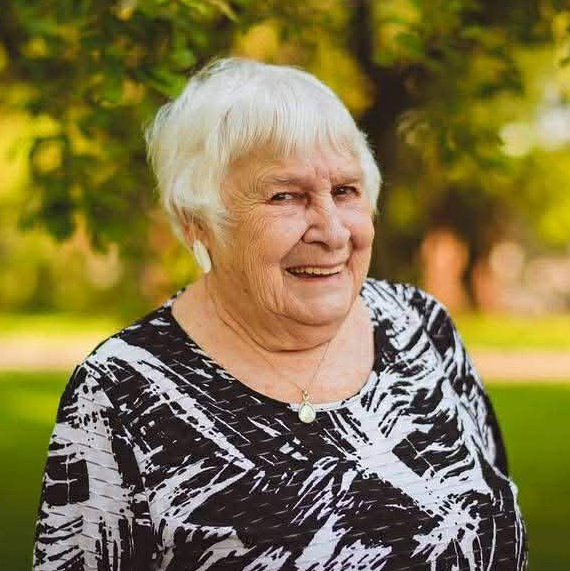 Doris Irene (Yeates) McKellar