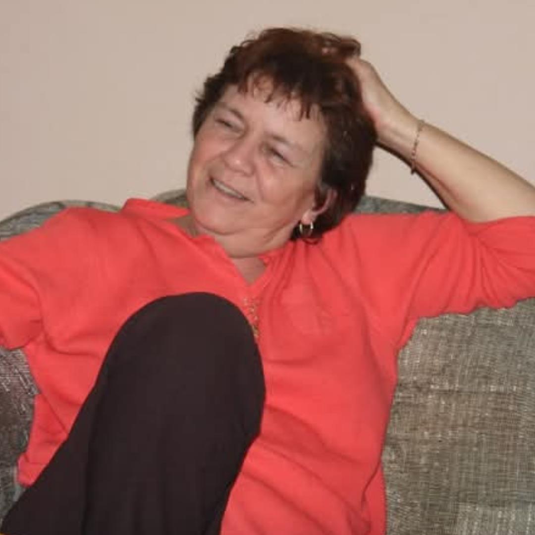 Carolyn Violet (Birch) Dixon's obituary , Passed away on May 5, 2026 in Barrie, Ontario