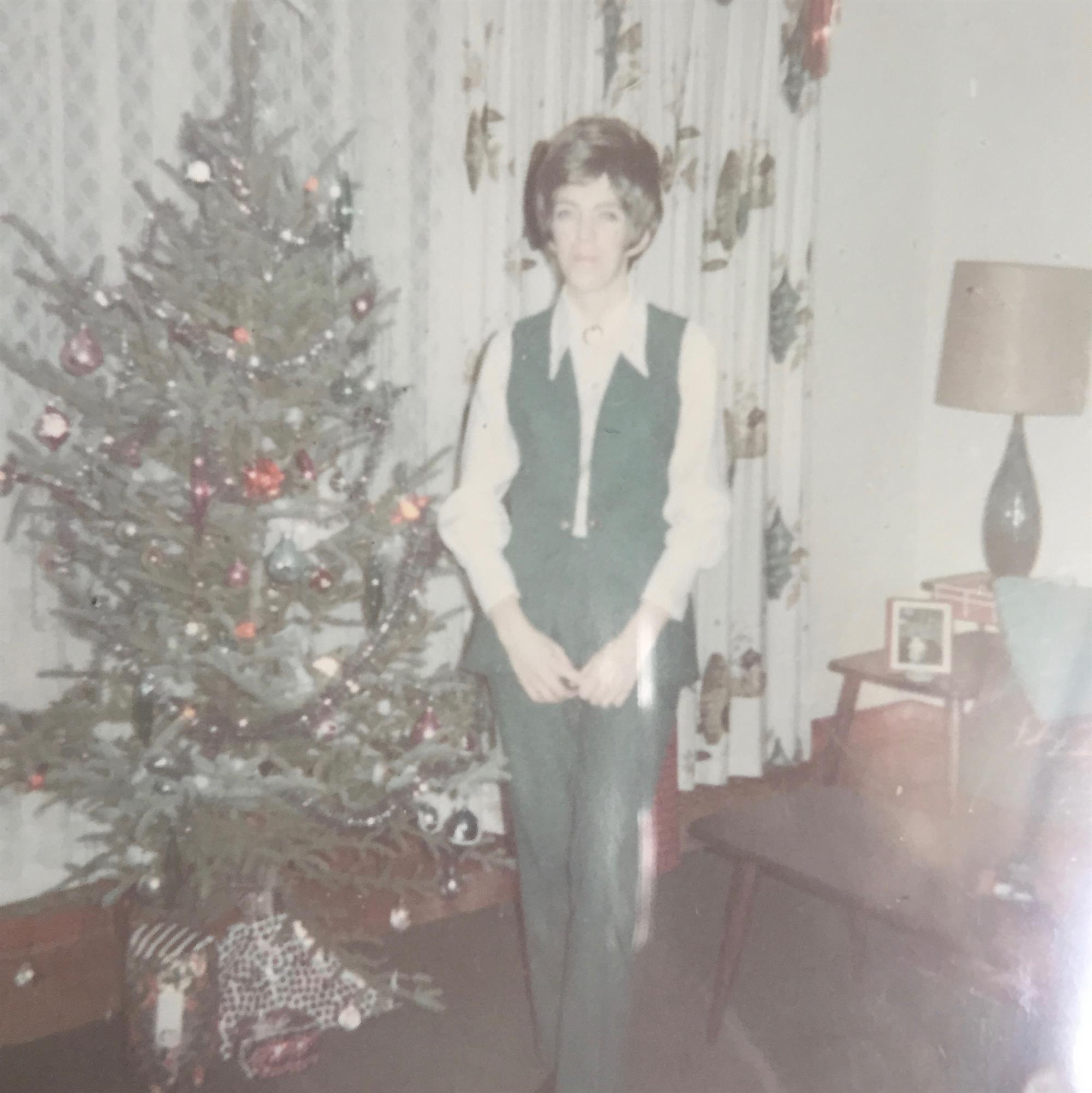 Eleanor Robertson's obituary , Passed away on May 19, 2026 in Palmerston, Ontario