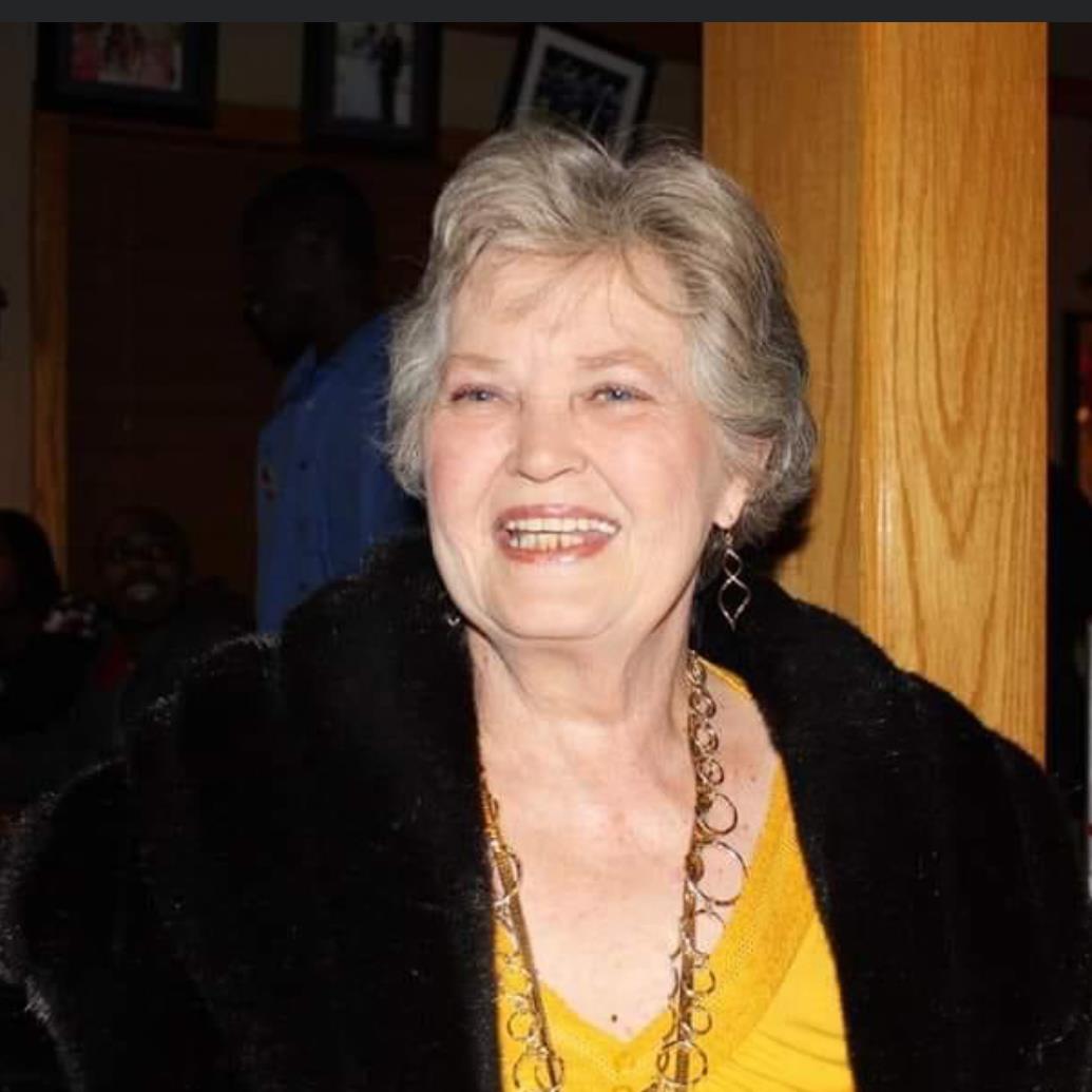 Joyce Izard McClanahan Obituary