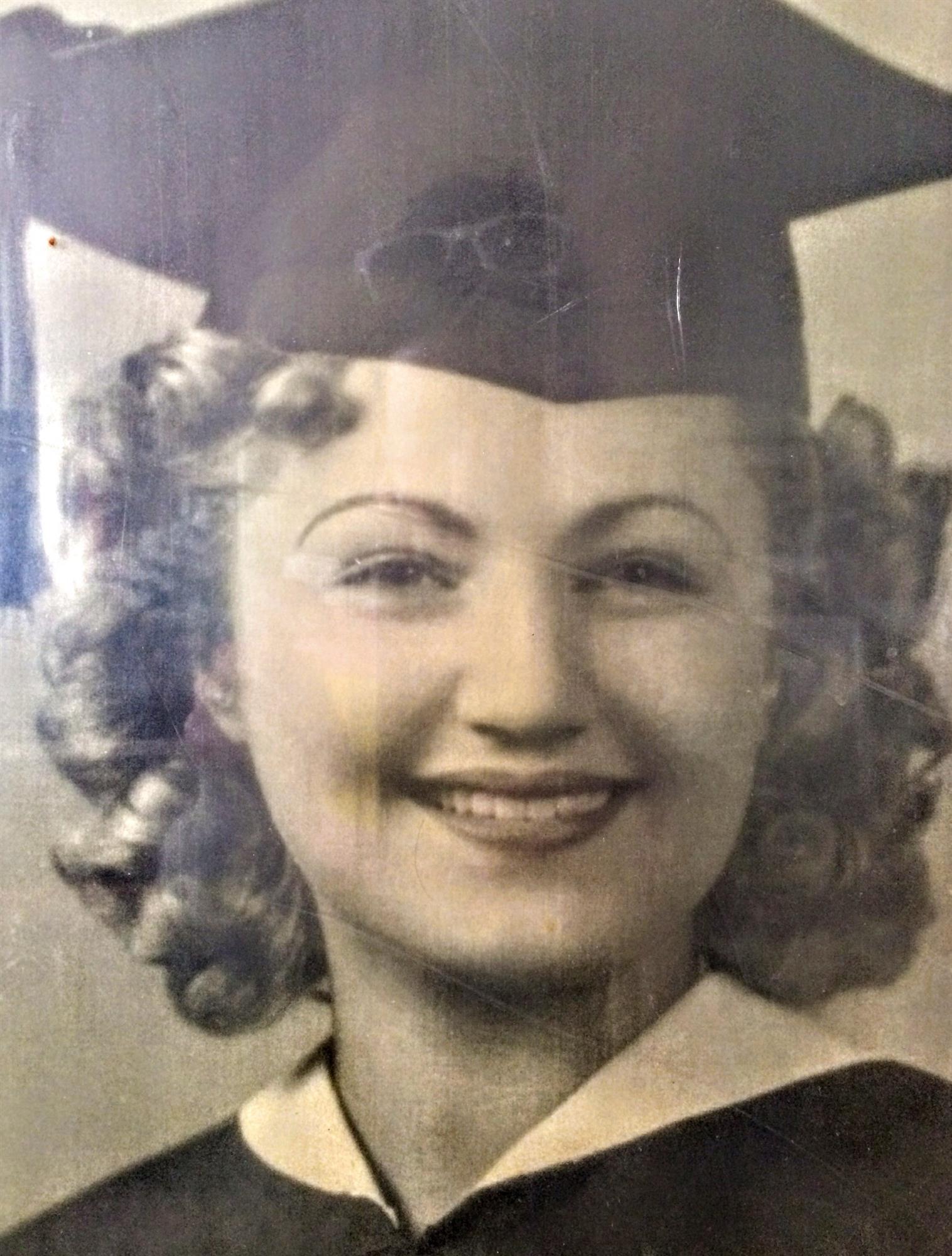 Lillian Bloch Obituary