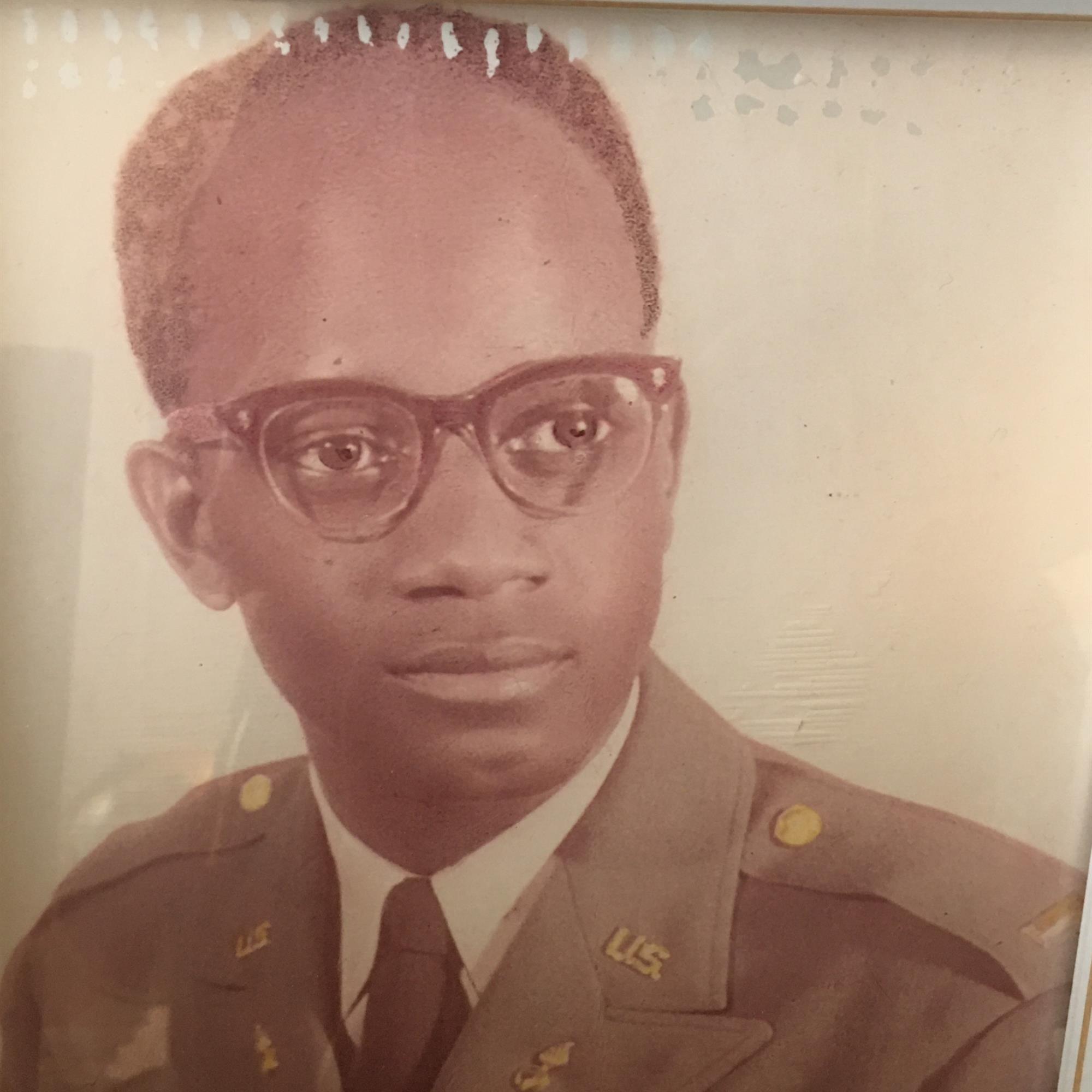 Milton Hayslett Obituary
