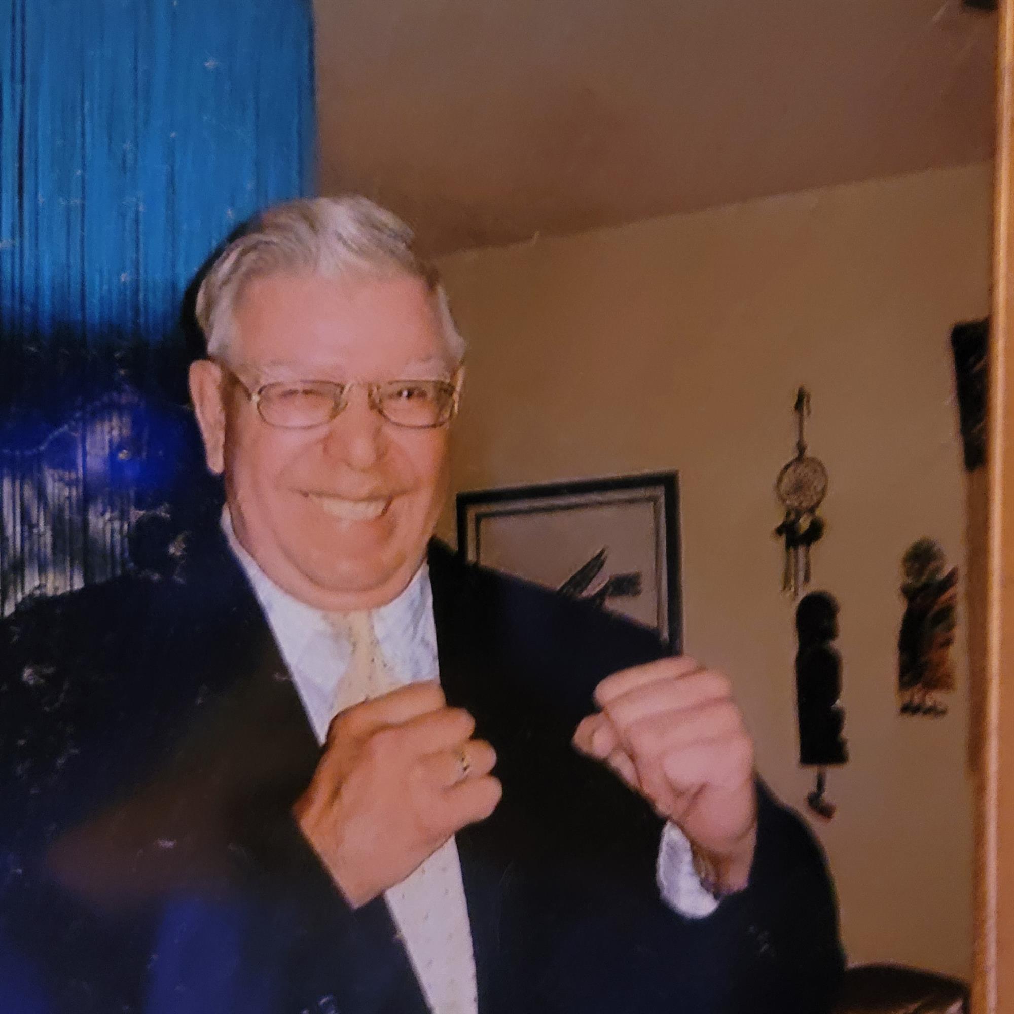 Gordon Duncan Saunders Obituary